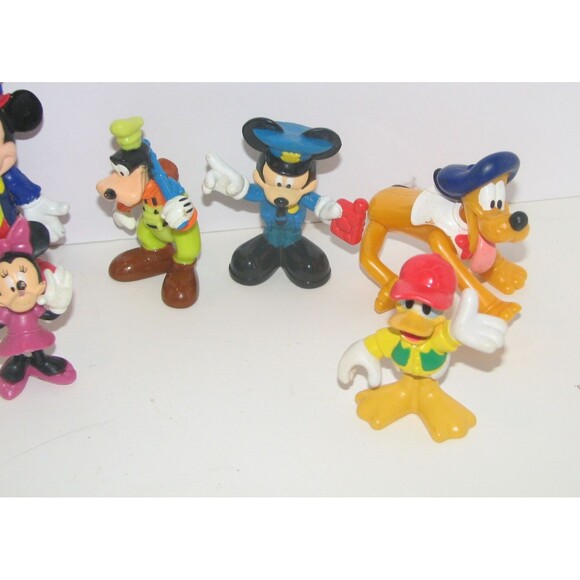 Lot of 8 Assorted  Disney Characters Figures Mickey Minnie Pluto Goofy Donald - Picture 3 of 4